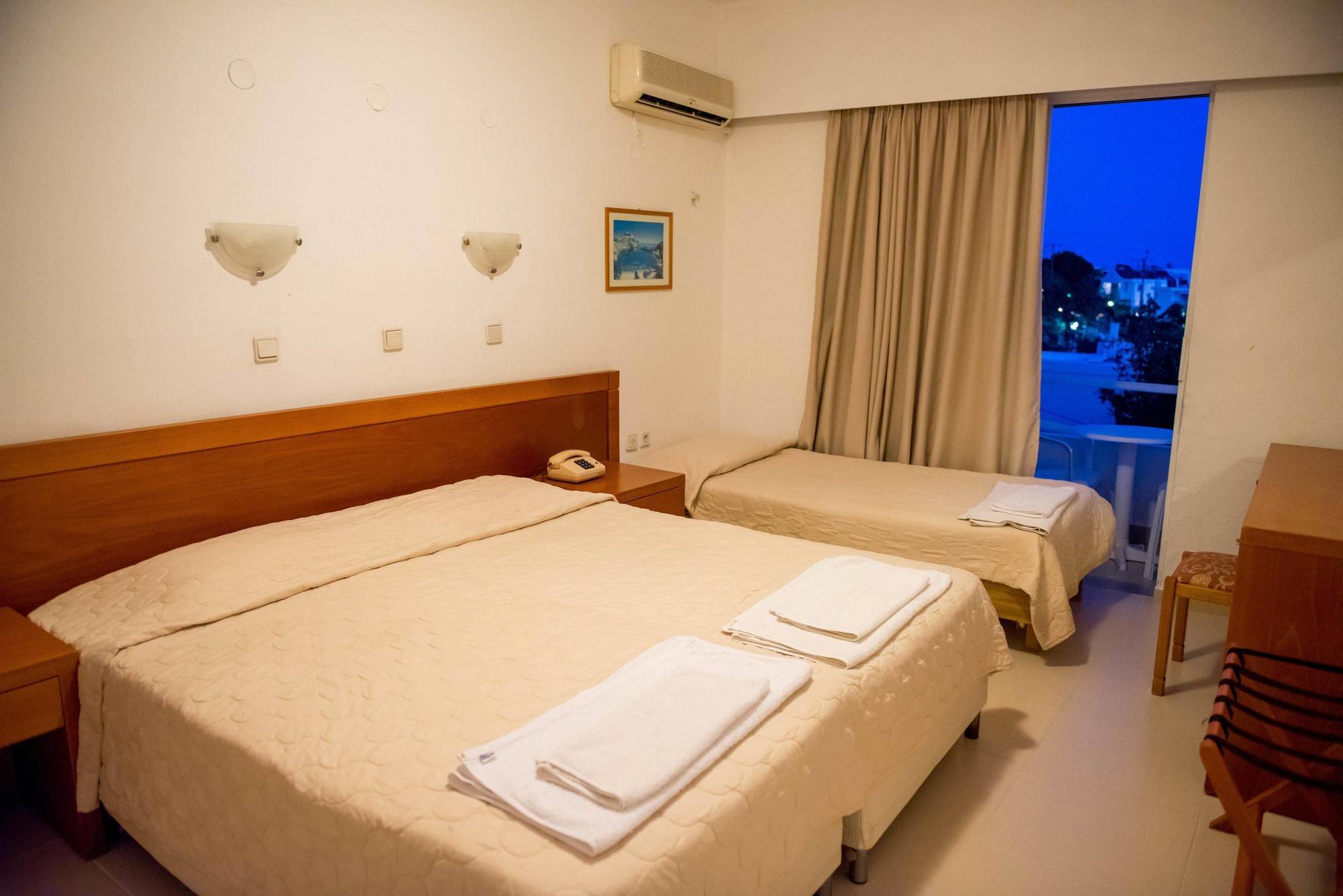 Thalia Hotel Πεύκος Εξωτερικό φωτογραφία